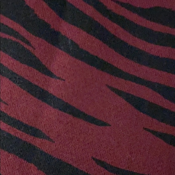 Socialite Tiger Print Stripes Red Black Sweat Pant - Picture 6 of 6